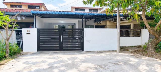 20 Jalan Langsat, Taman Maju, Parit Raja, Single Storey Terrace 1