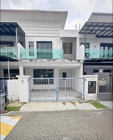 Bestari Indah Ulu Tiram 2 Storey House 1
