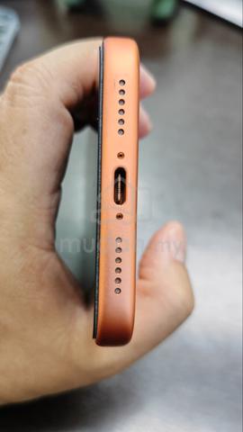 iPhone 17 Pro Max 512GB, Like New - photo 4 of 6