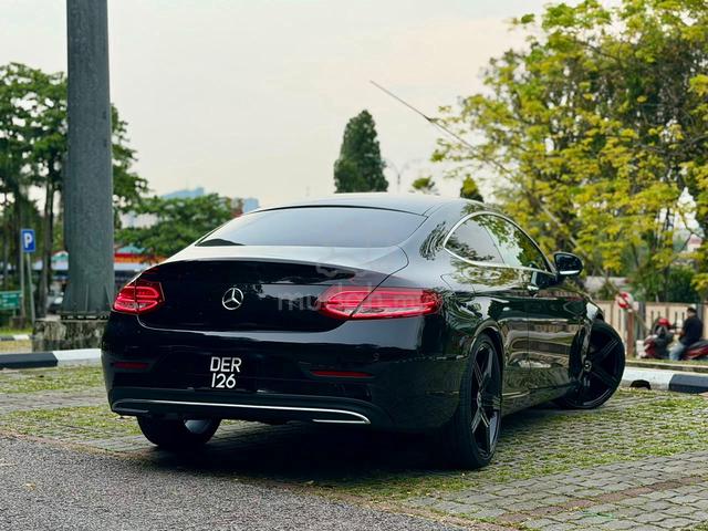 ON THE ROAD 2017 Mercedes Benz C-CLASS 1.6 180 AMG - 3