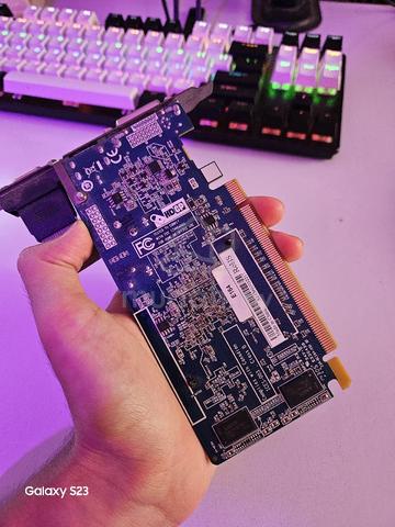 amd hd5450 1gb vram - photo 2 of 4