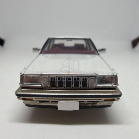 Tomica Limited Vintage LV-N175b Toyota - photo 4 of 5