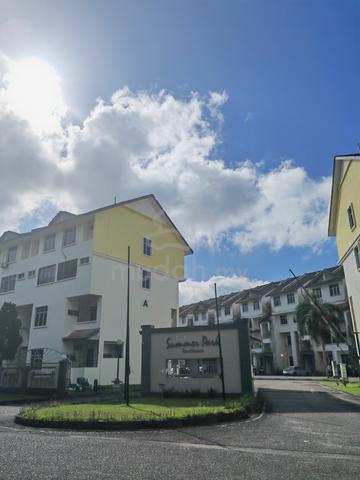 Summer Park Townhouse @ Seri Alam 1