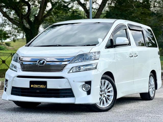 2013 Toyota VELLFIRE 2.4 AT 8-SEAT,REG17,FACELIFT - 1