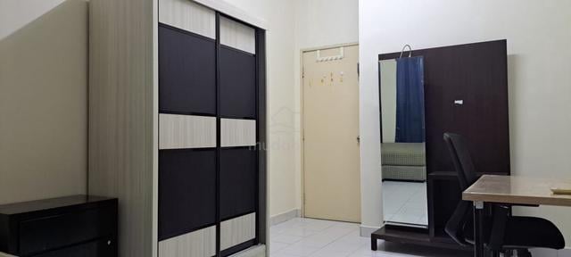 Room Kelana Jaya 1