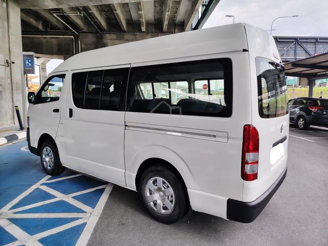 2010 Toyota Hiace 2.7 (M) Window Van High Roof - 4