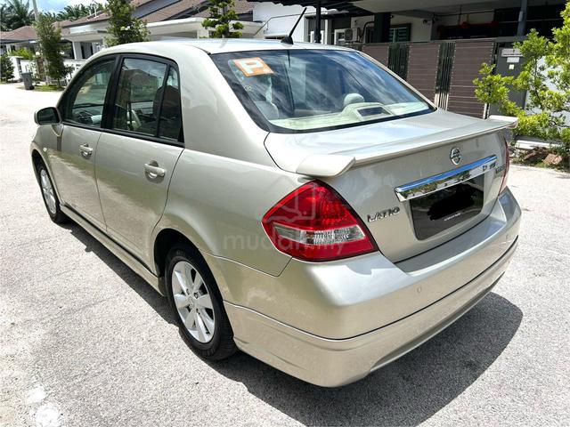 2011 Nissan LATIO 1.6 ST (A) - 4