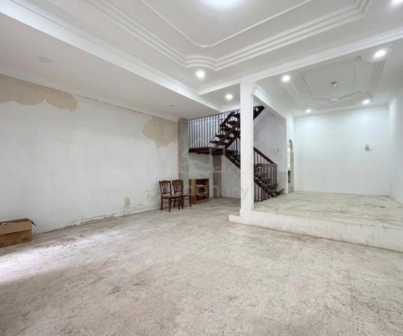 Double Storey House for Rent in Taman Mega Jaya Ampang 4 Bedrooms 1