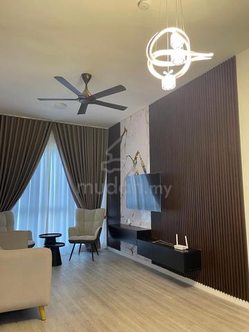 LakeFront Residence 1