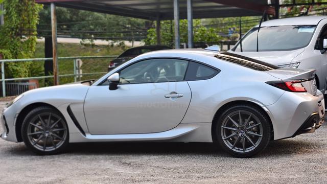 Subaru BRZ 2 4 S SPEC AUTO - 4