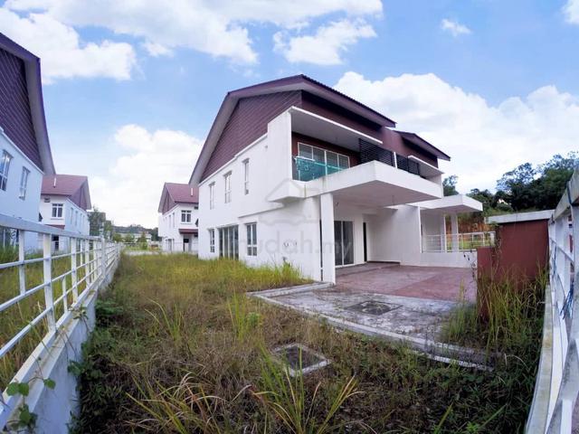 Double storey semi d Taman jenderam damai 1