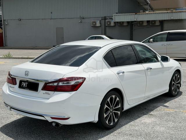 2017 Honda ACCORD 2.4 VTi-L FACELIFT (A) FULL LOAN - 2