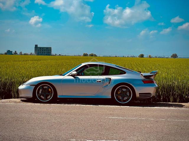 2001 Porsche 911 Turbo - 3