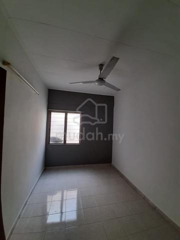 Merak Apartment (Puchong) 5