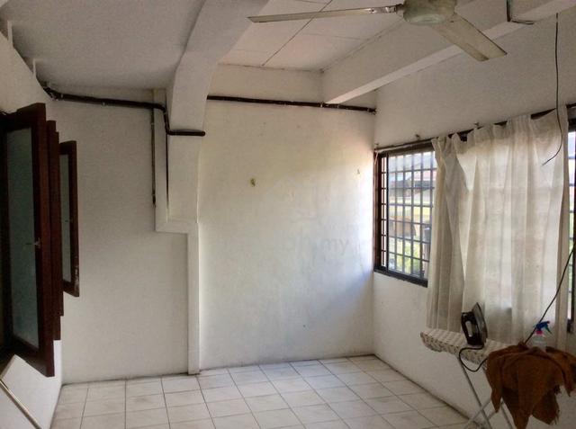 Double-Storey House For  Sales 1