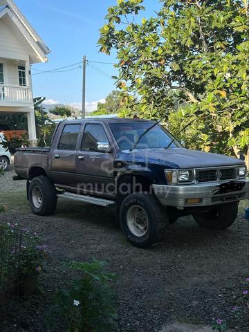 1998 Toyota HILUX 2.8 (M) - 1
