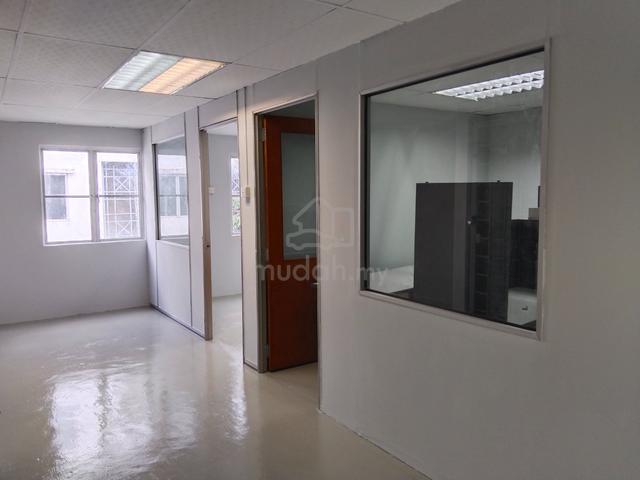 Diamond Square Setapak 2 partition room fully Aircon clean unit 1