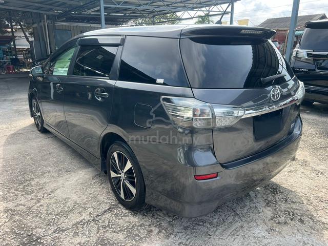 2015 Toyota WISH 1.8 X (A) - 2