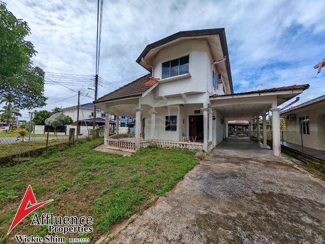 Two and half Storey Bungalow at Jalan Kapor 1