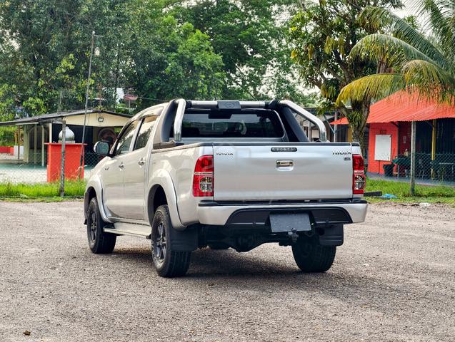 2015 Toyota HILUX 2.5 G TRD SPORTIVO MY14 KUN25R - 2