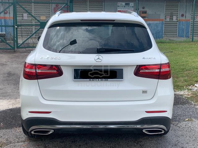 Mercedes Benz GLC250 4MATIC 2.0 AMG 9G Sunroof - 3