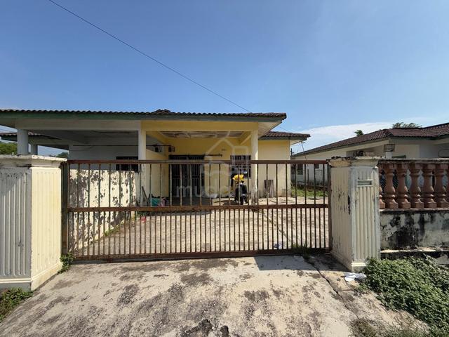 【Master Bedroom Renovated Becomes 2 Rooms】 Desa Kiambang, Serendah 1