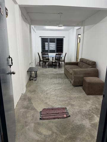 Flat PKNS Seksyen 7 Shah Alam 1