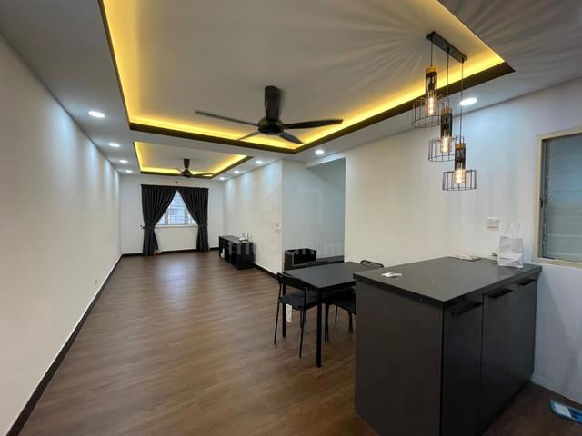 De Bayu Apartment 1