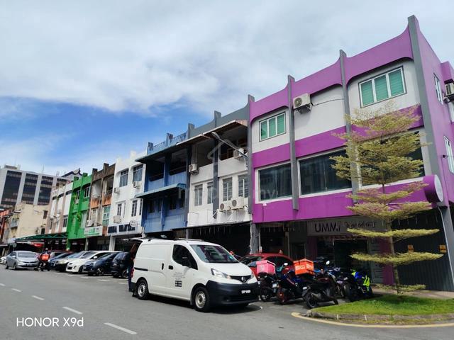 3 Storey Shoplot at Satok, Rubber Road, Kuching (867 Title) 1