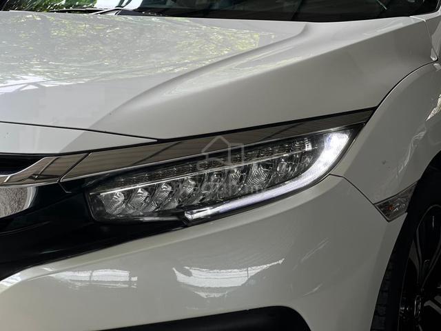 2018 Honda CIVIC 1.5 TC-PREMIUM WELL CONDITION - 3