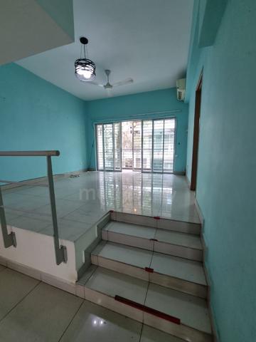 Bayan Villa, Seri Kembangan 1