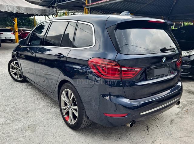 2015 Bmw 218i ACTIVE TOURER 1.5 boleh loan kedai - 2