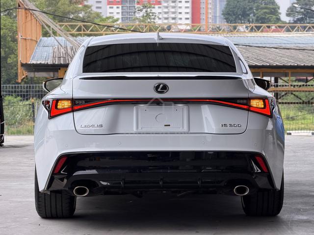 2022 Lexus IS300 2.0 F-SPORT+ 8 yrs warranty - 3
