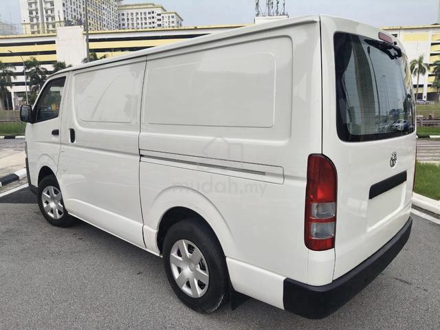 2022 Toyota Hiace 2.5 (M) Panel Van Diesel Engine - 5