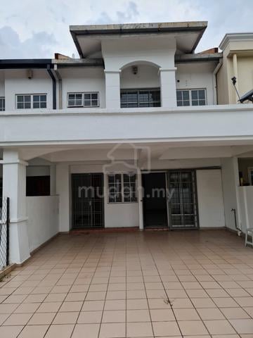 Double storey house at Kota Kemuning Seksyen 31 for sale 1