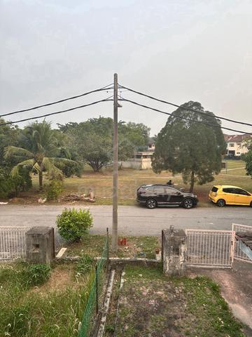 Bandar Tasik Puteri,Blok 3, 22X80,5br3bath,Facing Playground,southeast 1