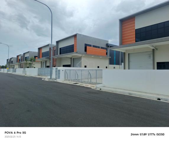 1 1/2 Storey Semi-D Factory For Rent At Nilai.NEGERI SEMBILAN. 1