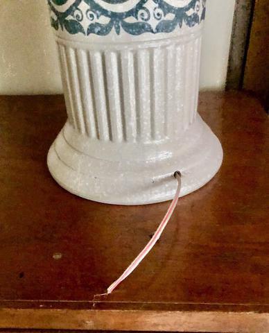 Attractive Table Lamp - photo 6 of 6