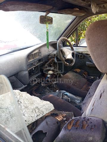 1995 Toyota HILUX LN 65 2.5 SINGLECAB 5 SPEED (M) - 3