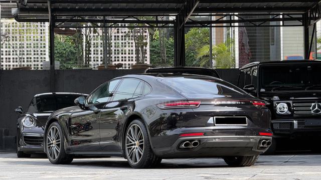 2019 Porsche PANAMERA 3.0 (A) - 2