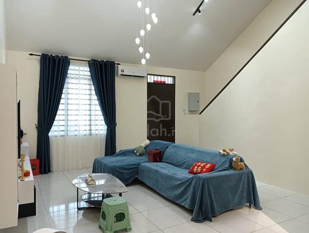 Pearl Garden/ Botani Ipoh 1.5 storey gated guarded TF mart nice reno 1