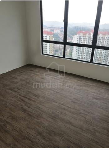 Master Room City of Green Condominium  1