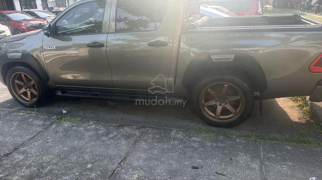 2021 Toyota HILUX 2.4 E (A) - 4