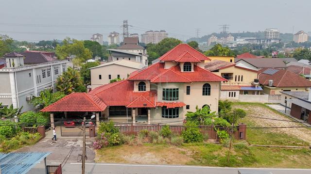 FREEHOLD Bungalow 2.5 Storey Dato Abu Bakar Baginda, Bangi 1