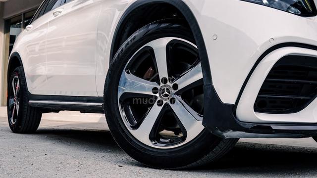 Mercedes Benz GLC200 2.0 CONVERT GLC63 AMG 2018 - 5