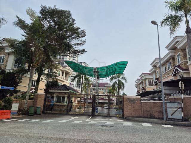 CHEAPEST NICELY RENOVATED!) 3 storey Semi D (Taman Naga Emas KL 1