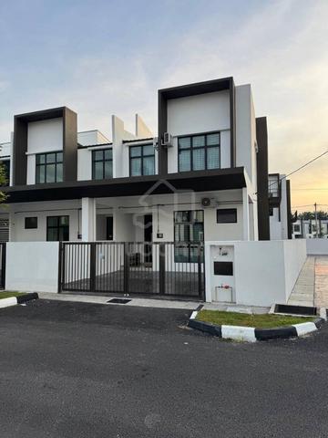 [Gated Guarded] END LOT TERES 2 TINGKAT LA CASA LUNAS Boleh Full Loan 1