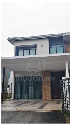 Semi D -Avanti residences sungai buloh -6 bilik 1