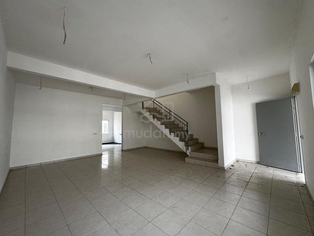 Double Story Terrace House Laman Haris Puncak Alam 1