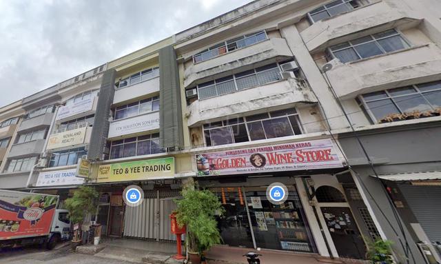 Fire Sale 4 Storey Shop Taman Petaling Utama, Petaling Jaya 1